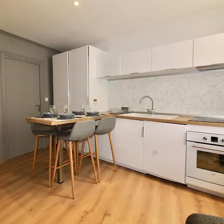 Lovely Heart Of Golden Square Fiber Wifi Apartamento *